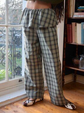 Renee Pant Lisa Says Gah - Moss Plaid
